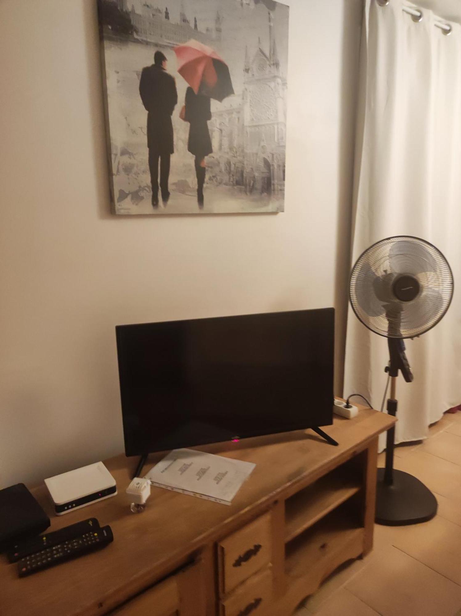 ニームIngrid Maryアパートメント 部屋 写真
