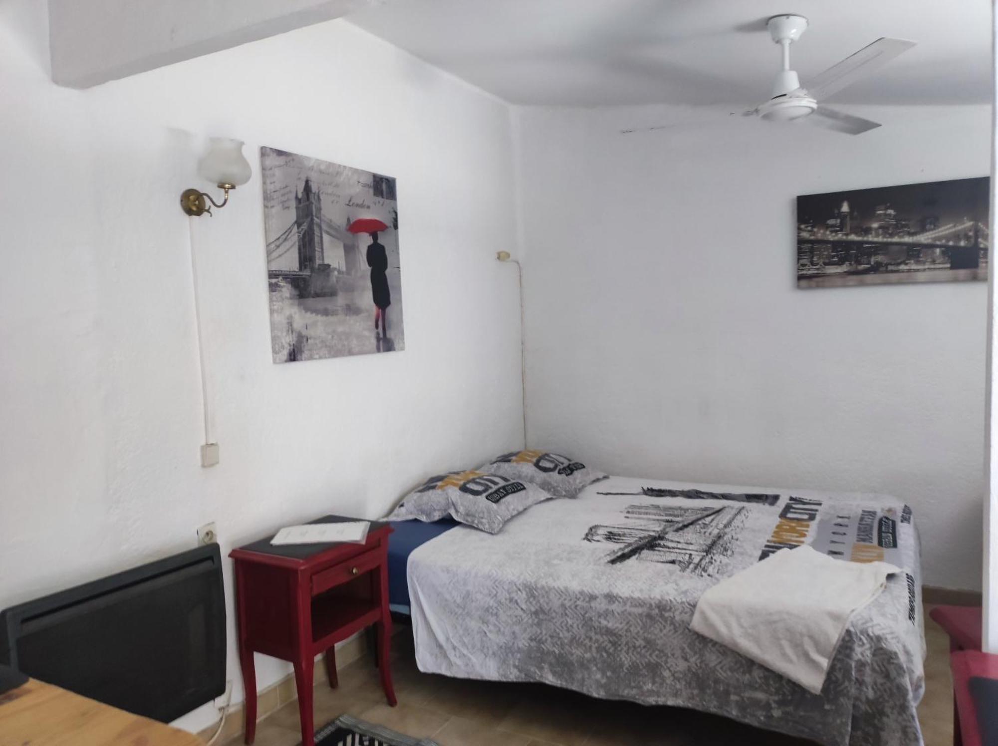 ニームIngrid Maryアパートメント 部屋 写真